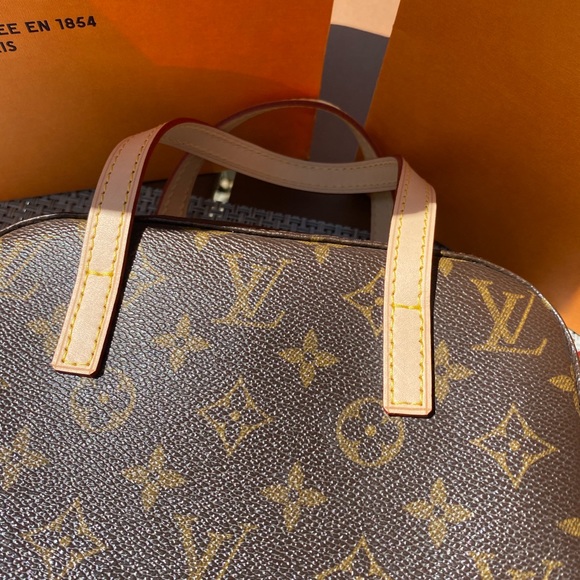 Louis Vuitton Spontini - Picture 6 of 13